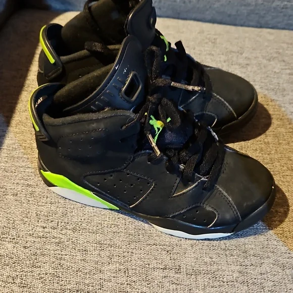 Jordan Shoes Air Jordan Retro Black And Electric Green